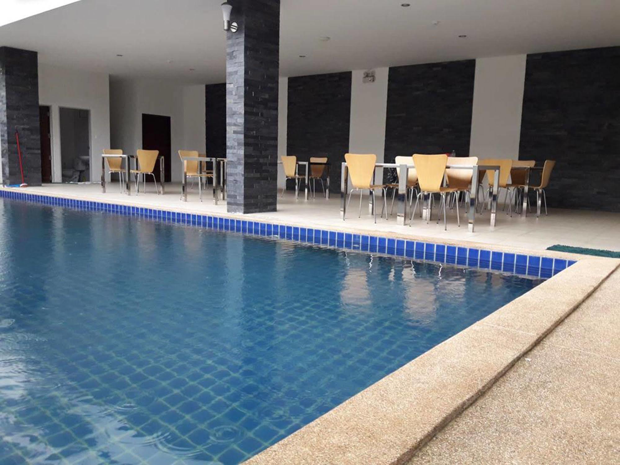 The Ztand By Airport Phuket Hotel Ban Bo Han Bagian luar foto